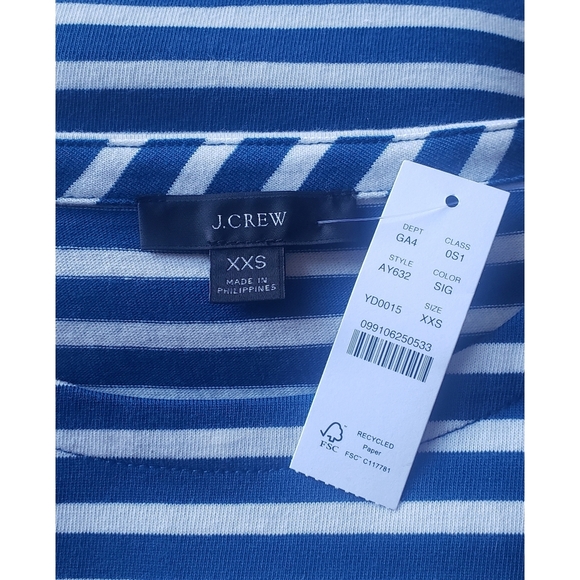 8. J.Crew Knit front-pocket shift dress in stripe - Picture 6 of 6